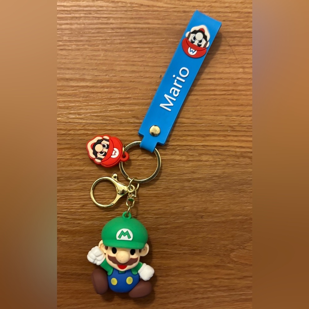 New 3D Super Mario Bros Series Luigi Silicone Keychain/Bag Charm Brand New